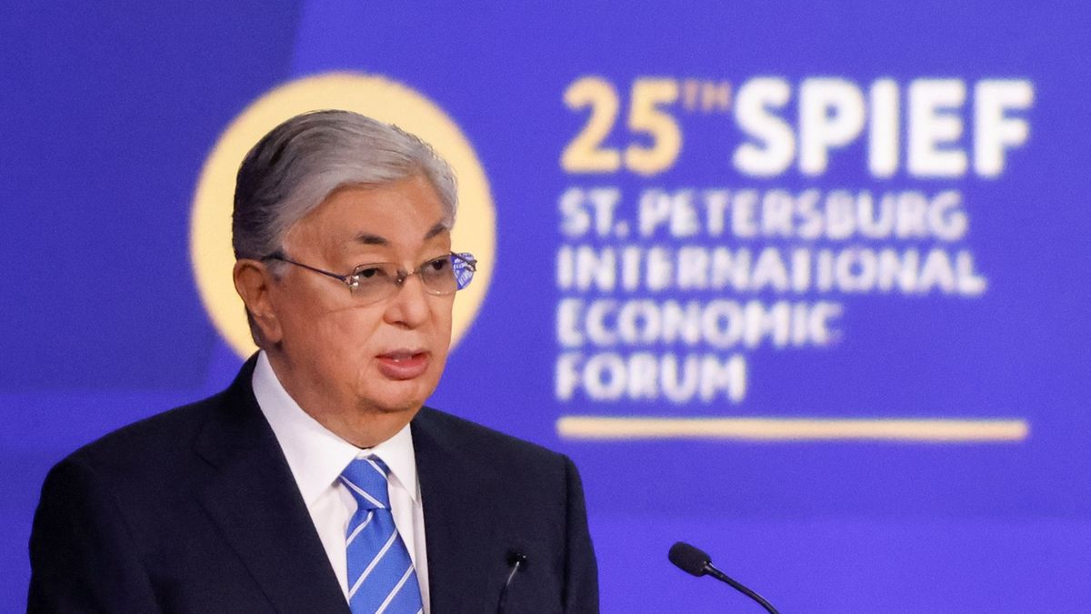 Prezident Kazachstánu nařídil zvětšit přepravu ropy trasou obcházející Rusko